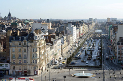 フランスの治験で「深刻な事故」、1人が脳死 5人入院