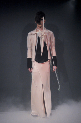 ＜12/13年秋冬東京コレクション＞ユイマ ナカザト