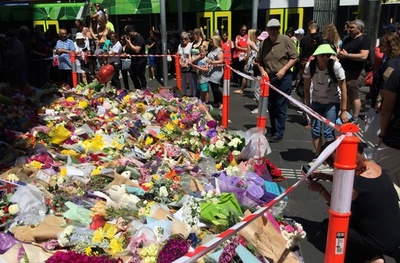 豪メルボルンの車暴走、生後3か月の乳児が死亡 死者5人に