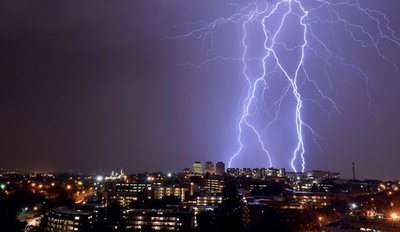 「雷の都」の名に恥じぬ落雷を観測 南ア・ヨハネスブルク