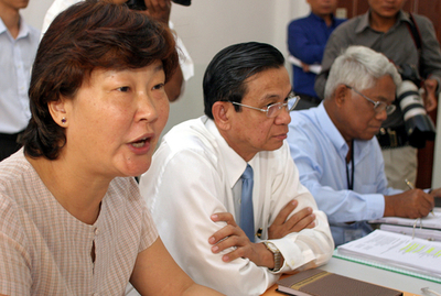 開廷遅れるポル・ポト派特別法廷、判事らが規定調整協議 - カンボジア