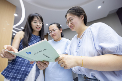 中国財政部 2025年は育児手当総額約1000億元を支給