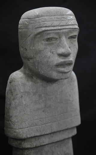 古代都市の神殿で数千の遺物発見、メキシコ