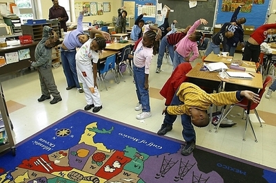 新学期からセクスティングを禁止、米ヒューストン