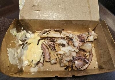 鉄板イカを買ったら「食べ残しのカス」？…韓国・済州島でまた“食のトラブル”