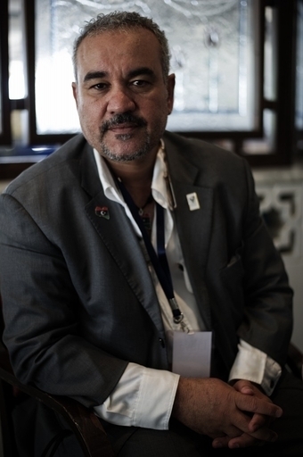 「政治の砂漠」に新政党の芽生え、リビア