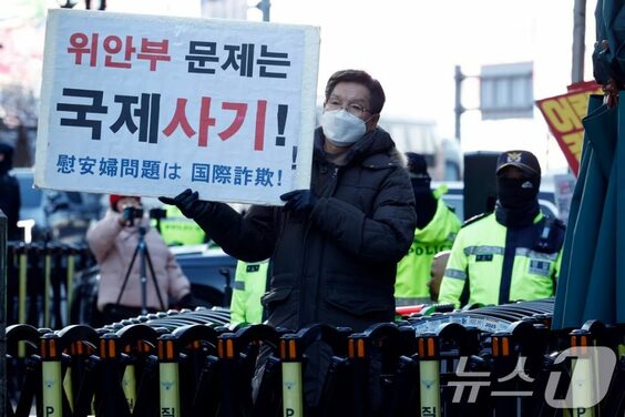 韓国・少女像「撤去要求」団体、300回超の街頭活動「しばらく中断」…セミナーや講演、執筆などで「継続」