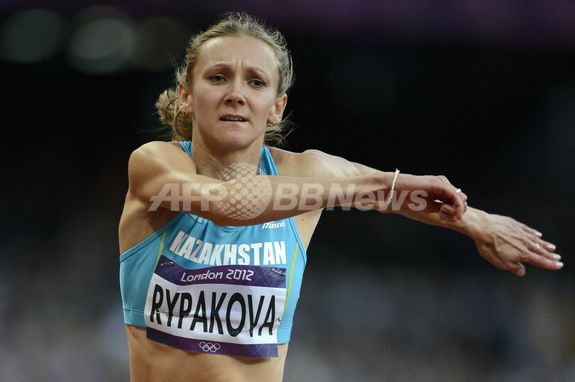 リパコワが女子三段跳びで金メダルを獲得