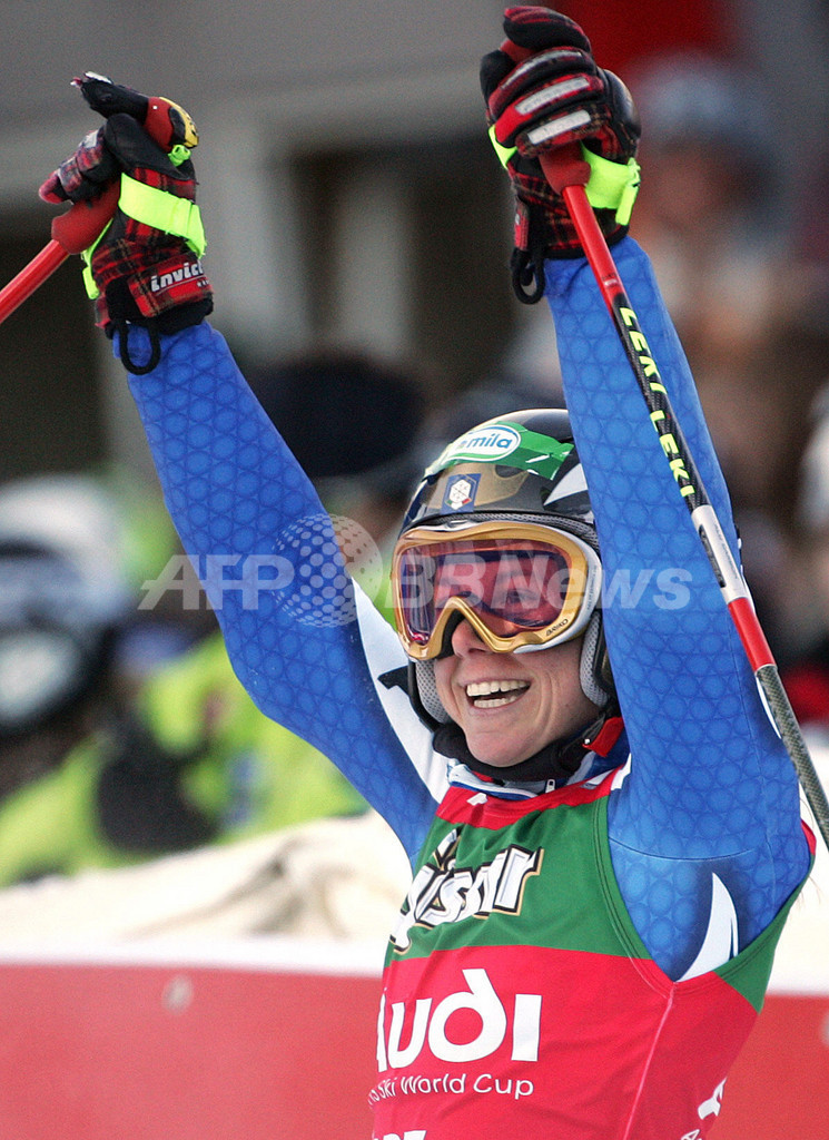 女子大回転・第3戦 デニス・カルボンが3連勝を飾る