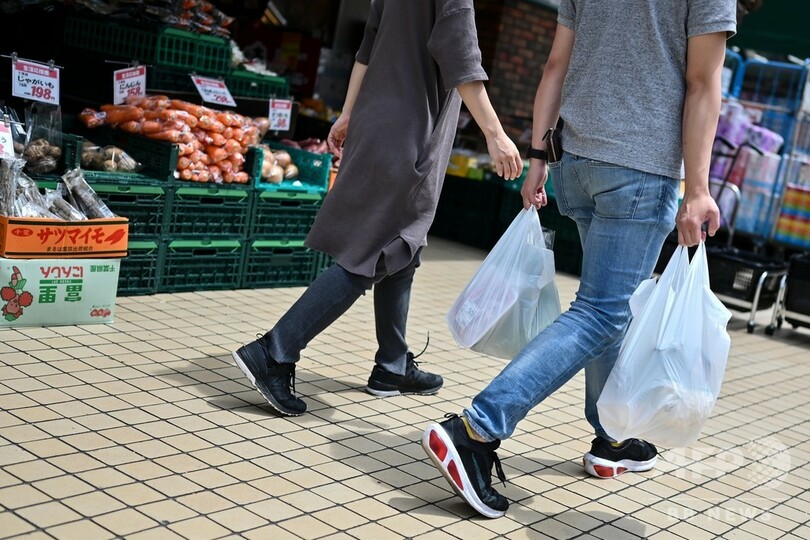 コロナ危機、息を吹き返した使い捨てプラスチック