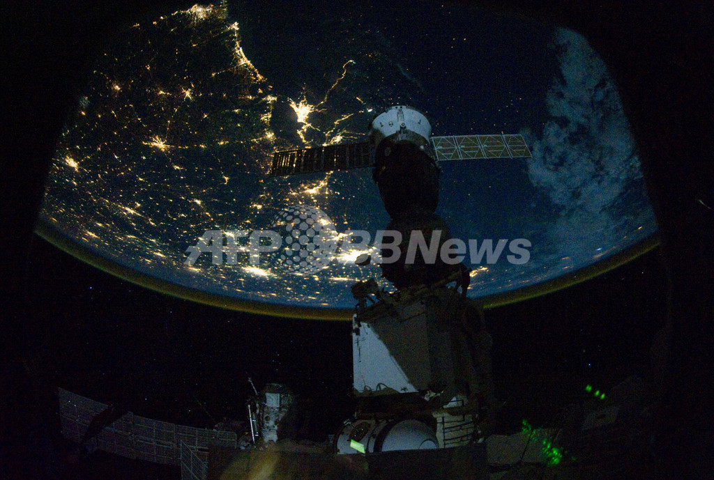 上空350キロから見た夜の米国、ISSから撮影 上空350キロから見た夜の米国、ISSから撮影