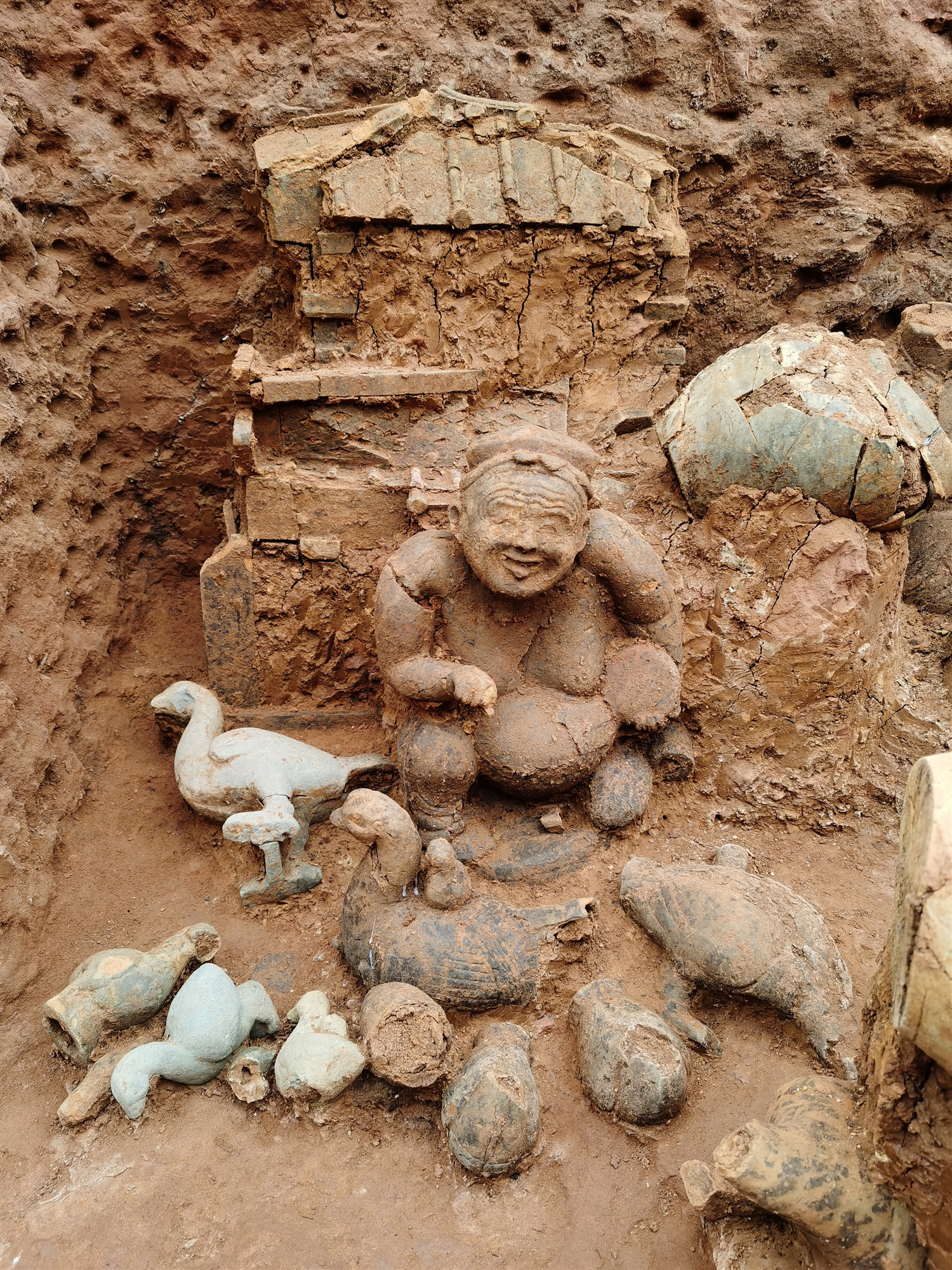 c 漢代彩色婦人俑（頭部像） 漢時代 遺跡発掘品 中国 / 副葬品