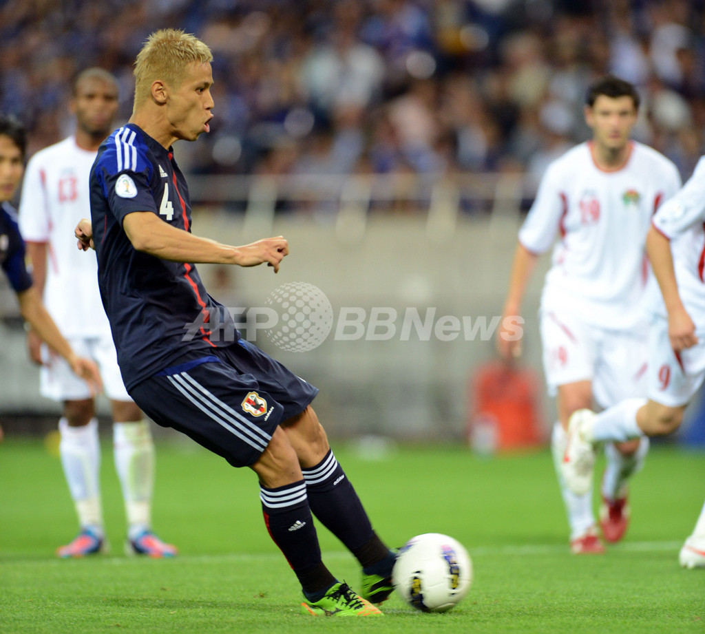 本田が3得点 日本がヨルダンに6 0で快勝 W杯アジア最終予選 写真15枚 国際ニュース Afpbb News