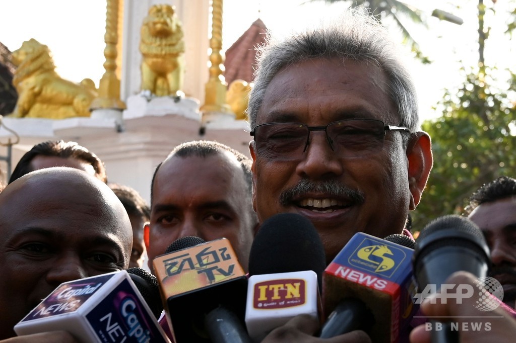 スリランカ大統領選、前任者一族が勝利へ 対立候補も敗北認める 写真2枚 国際ニュース：AFPBB News