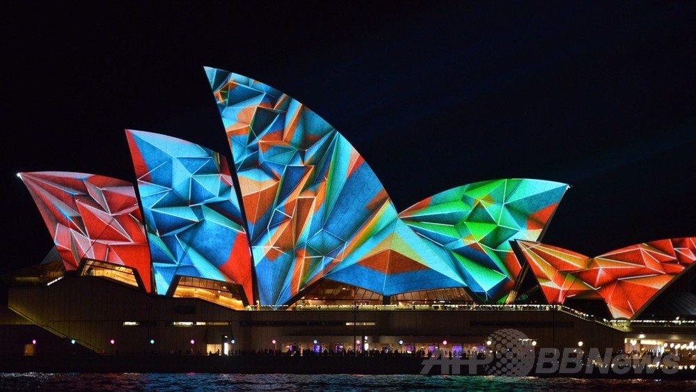 鮮やかライトアップ、光の祭典「ビビッド・シドニー」開幕 写真9枚