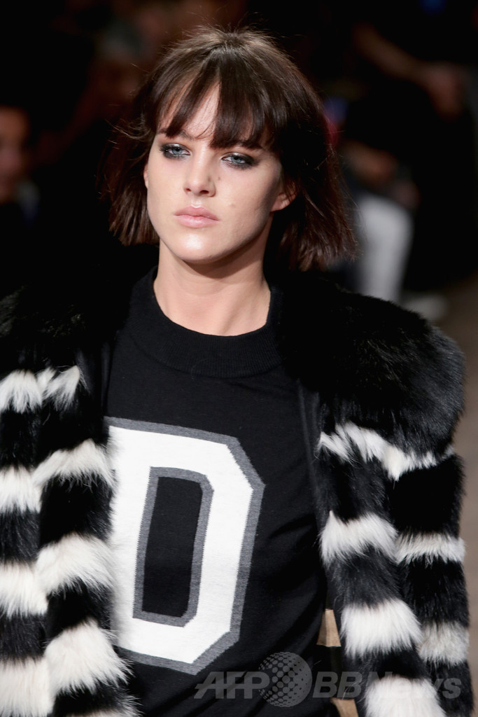 ＜14/15年秋冬NYコレクション＞DKNY