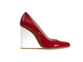 「MAISON MARTIN MARGIELA WITH H&amp;M」のウェッジ 2万5990円。(c)H&amp;M