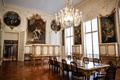 改修を終えた仏パリのフランス国立図書館が公開した美術品（2022年9月5日撮影）。(c)STEPHANE DE SAKUTIN / AFP