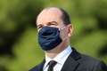 仏ニースで行われた刃物襲撃事件の追悼式で、スピーチをするジャン・カステックス首相（2020年11月7日撮影）。(c)Valery HACHE / POOL / AFP