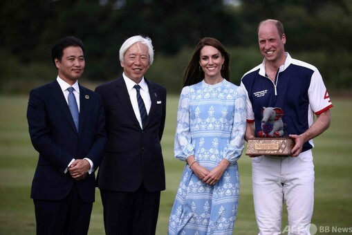 ウィリアム皇太子夫妻、ポロ大会に参加 写真27枚 国際ニュース