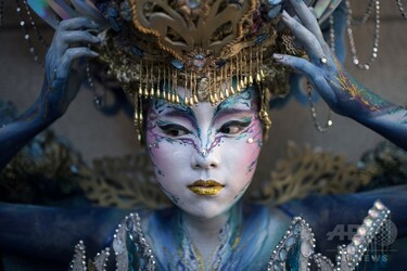 体が生きたキャンバスに、ボディーペインティングの祭典 韓国 写真20枚