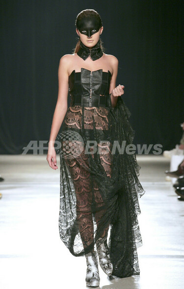 12年春夏東京コレクション＞バナル シック ビザール 写真49枚 国際