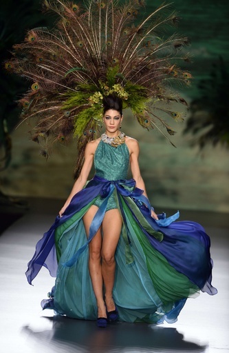 ＜14/15年秋冬マドリード・コレクション＞フランシス・ モンテシーノスら