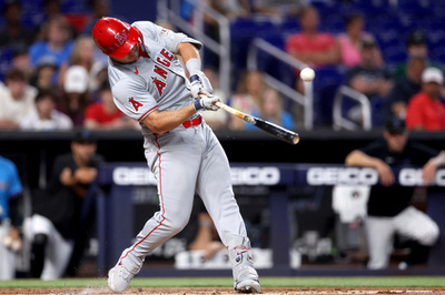 トラウト、左膝のけがで今季絶望 エンゼルスGMが明言