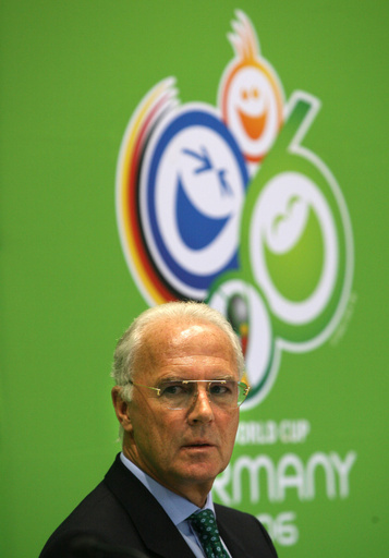 ベッケンバウアー氏に新疑惑、W杯組織委会長として巨額報酬受け取る