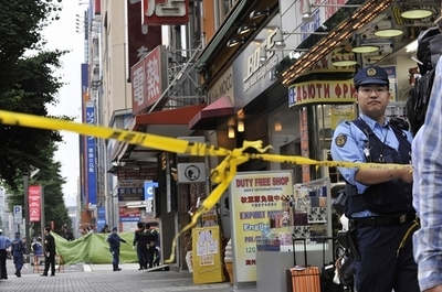 職質でもみ合い、若い男を逮捕 秋葉原