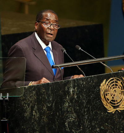 中国の孔子平和賞にジンバブエ大統領、創設者が理由語る