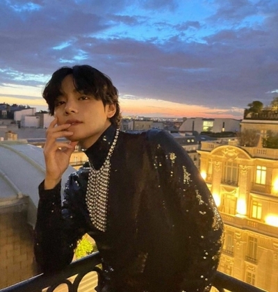 BTS V、インスタフォロワー数が4500万人超え – KOREA WAVE