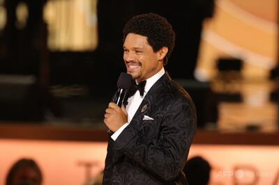 グラミー司会者のエプスタイン発言に不満 トランプ氏、提訴示唆