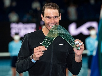 ナダルが復帰戦で今季初優勝 全豪OP前哨戦