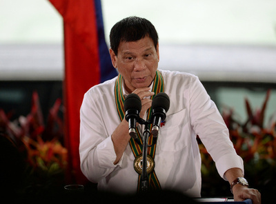 フィリピン大統領、中国訪問の意向「ロシアにも行きたい」