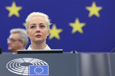 ナワリヌイ氏妻、葬儀での逮捕を懸念