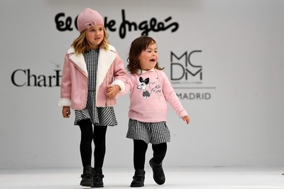 子供服ファッションショー、スペイン・マドリードで開催