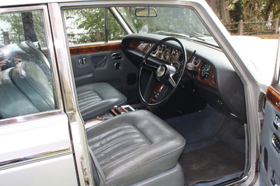 フレディ・マーキュリーのロールスロイス、英国で競売に