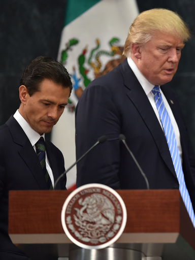 メキシコ大統領、トランプ氏との首脳会談を中止 壁建設計画で対立