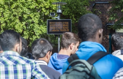 難民申請の規則を強化、1週間前倒しで ドイツ