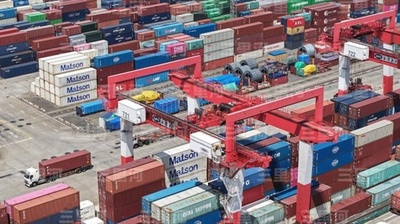 【三里河中国経済観察】上海港、月間コンテナ取扱量が初の502万TEU突破