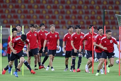 日本代表が前日練習 オマーンとのW杯予選を控え