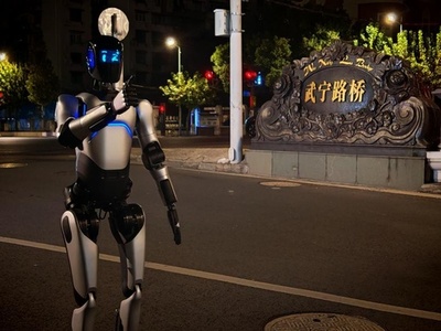 中国企業の人型ロボットが100キロ超歩行でギネス記録＝智元機器人 