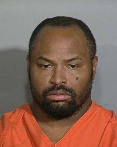 米コーヒー店での警官射殺事件、容疑者は逃走中