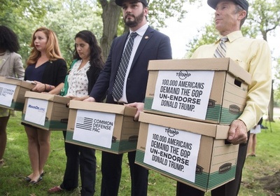 トランプ氏支持撤回求め退役軍人らが嘆願書提出