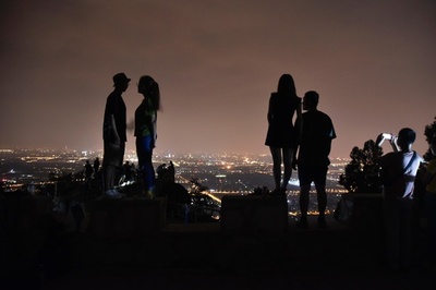 中国の恋人の日「七夕」の狂騒、糸を引くのは米中貿易戦争？