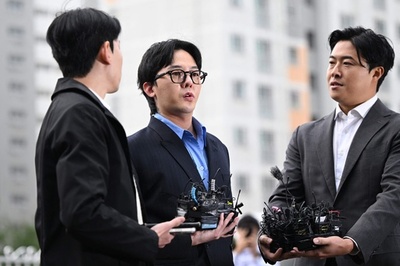 G-DRAGONさん、警察に出頭 薬物使用疑い