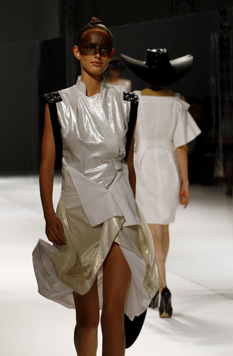 ＜080 バルセロナ＞Yorgos Eleftheriades、新作を発表