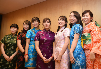 日中合同で成人式、交流を深める　北京