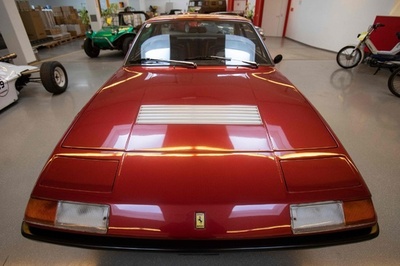 元F1王者ニキ・ラウダ氏のフェラーリ 3000万円で落札